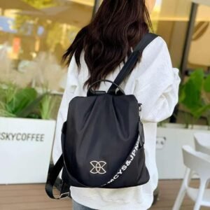A Women Large Capacity Outdoor Tote Bag(Black Colour)